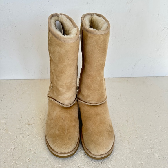 UGG Deluxe Classic Tall 5815 Boots Sand Size 9 - Picture 9 of 16